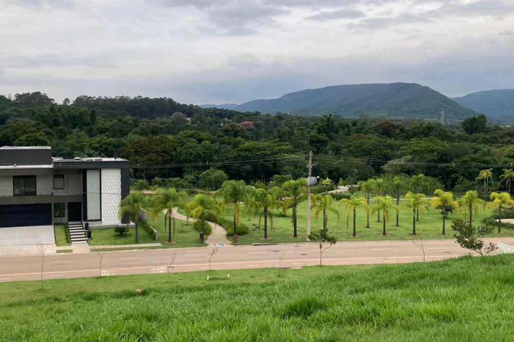 Terreno á venda no Cond. Terras da Alvorada