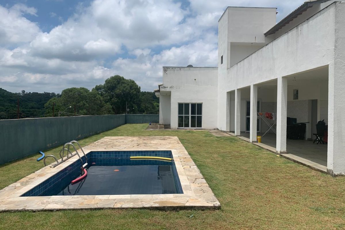 Casa a venda no condomínio 1000m² | Montes Claros em Itupeva, SP.